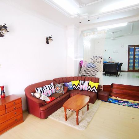 Lpm Room Tanjung Bungah  Exteriér fotografie