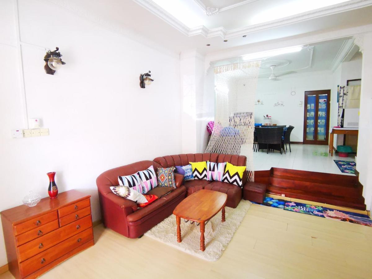 Lpm Room Tanjung Bungah  Exteriér fotografie